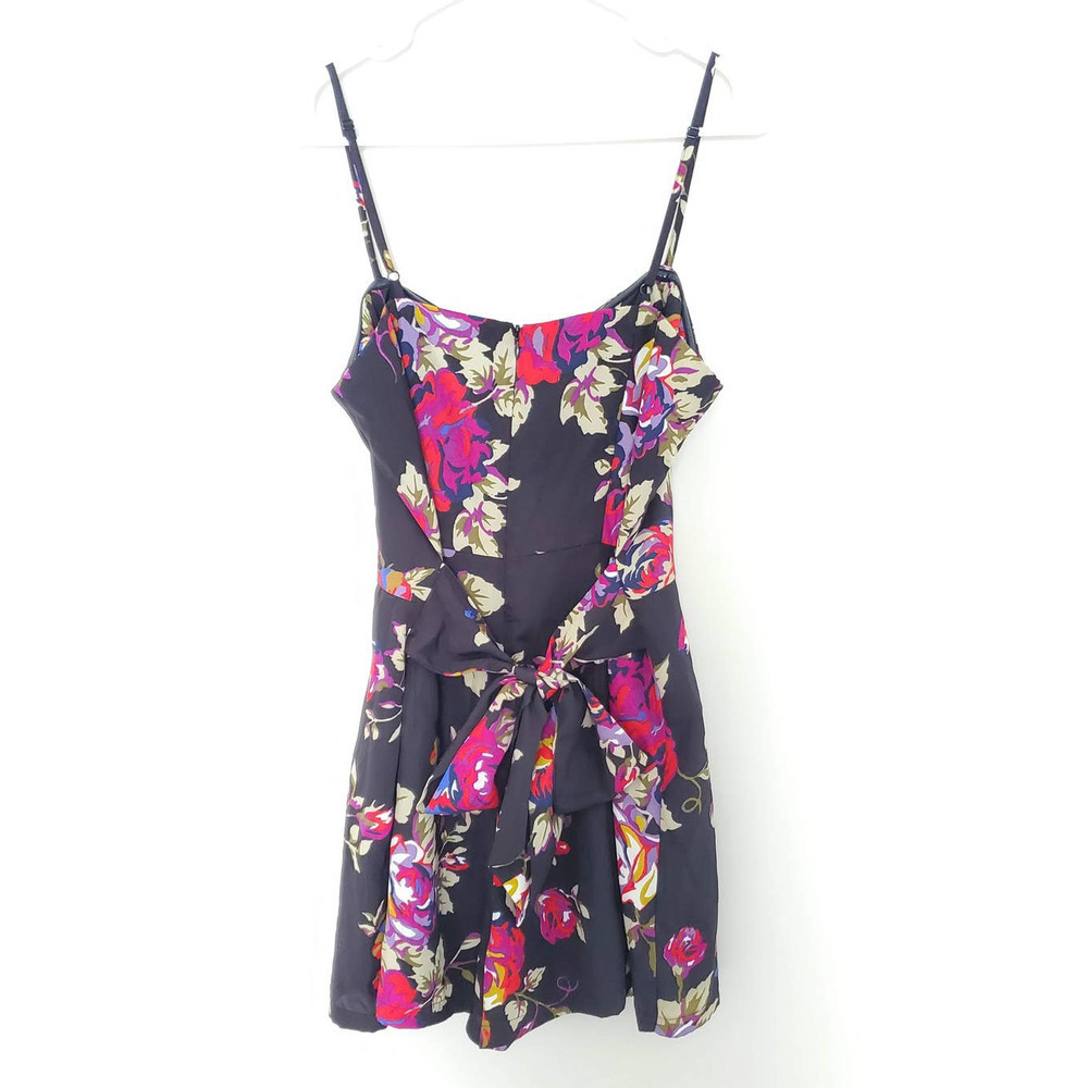 NWT Black Satin Floral Romper Arden B.‎ Strappy Tie Waist , Sz L